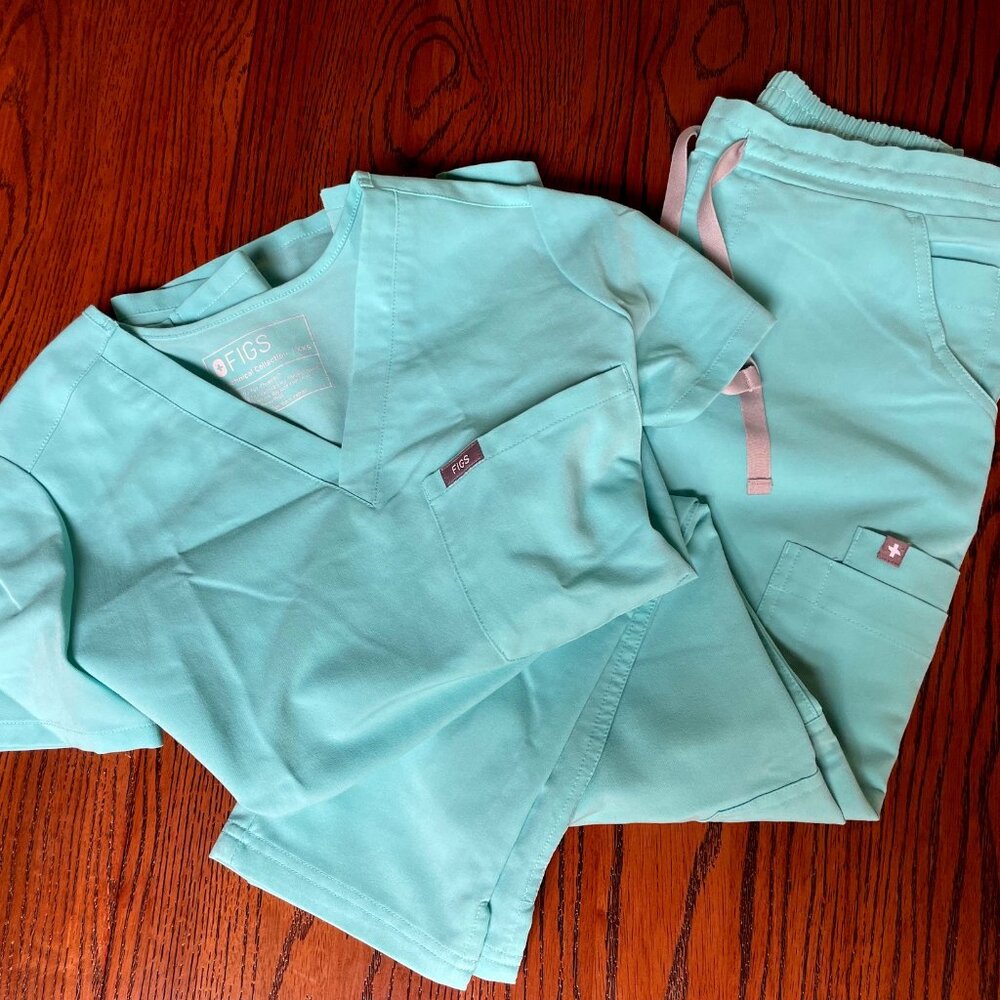 Figs brand scrubs Fresh Aqua XXSP